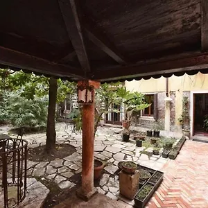 san-marco-garden-house.hotelslidodijesolo.com/